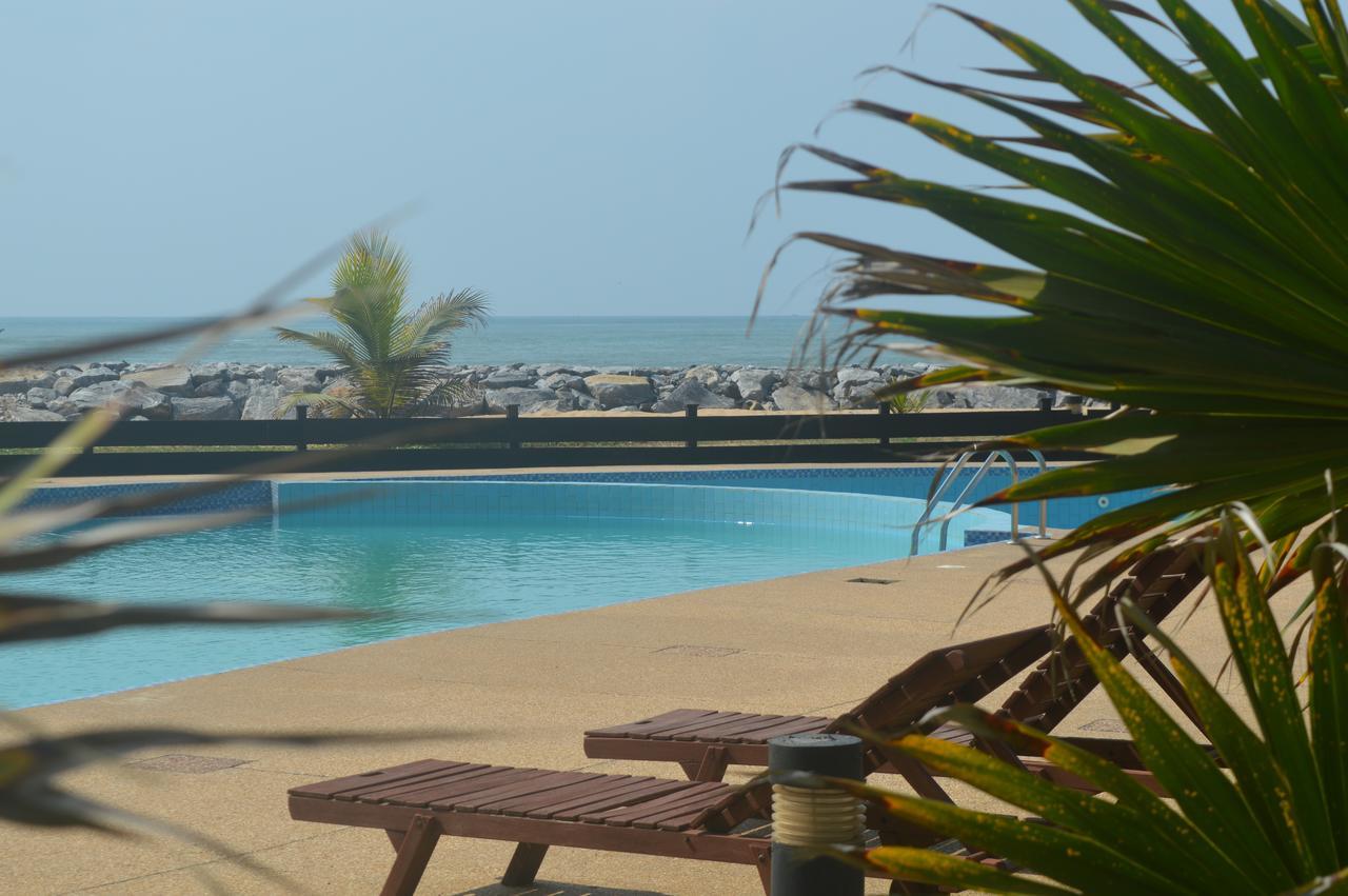 Elmina Bay Resort Exterior photo